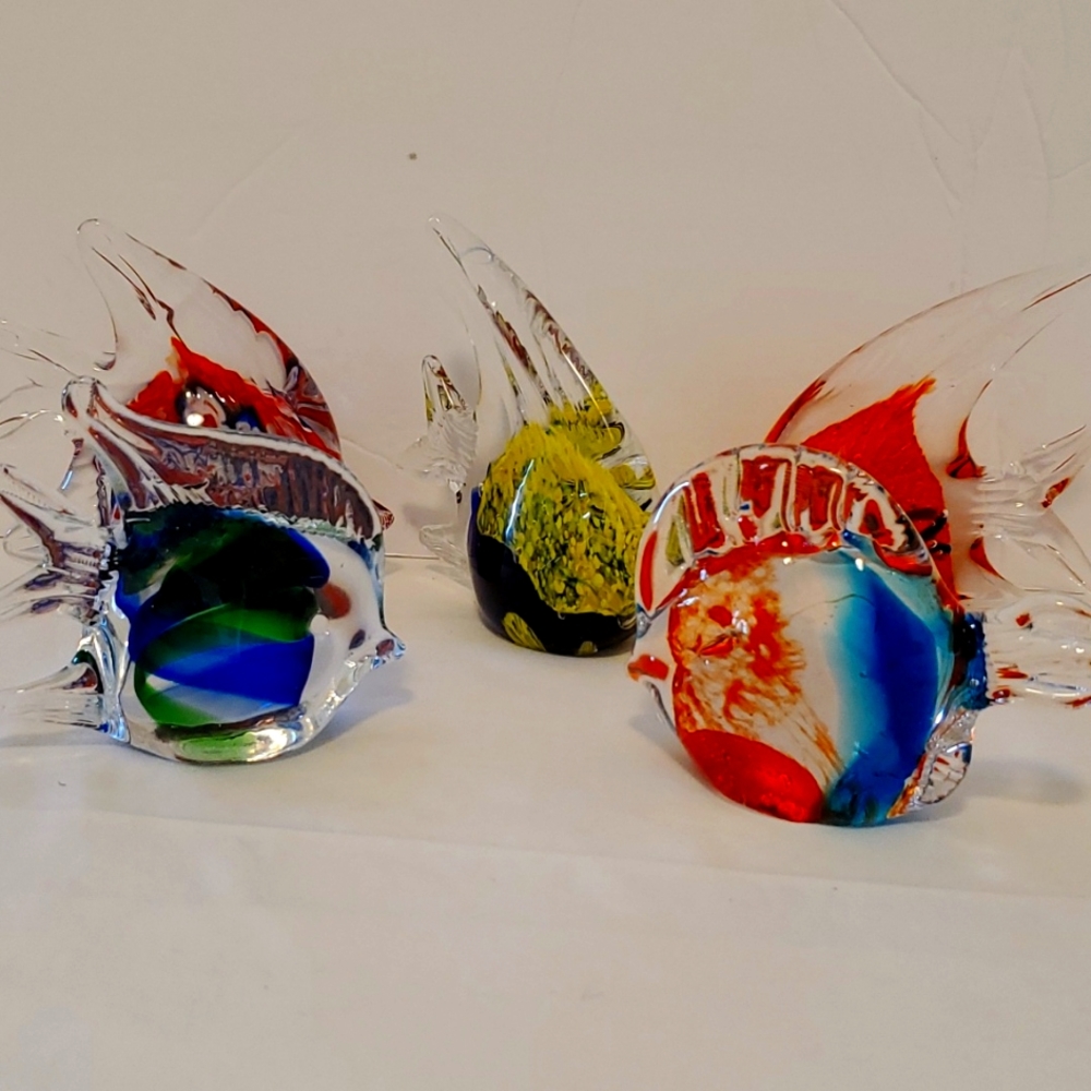 GLASS COLORED FISH